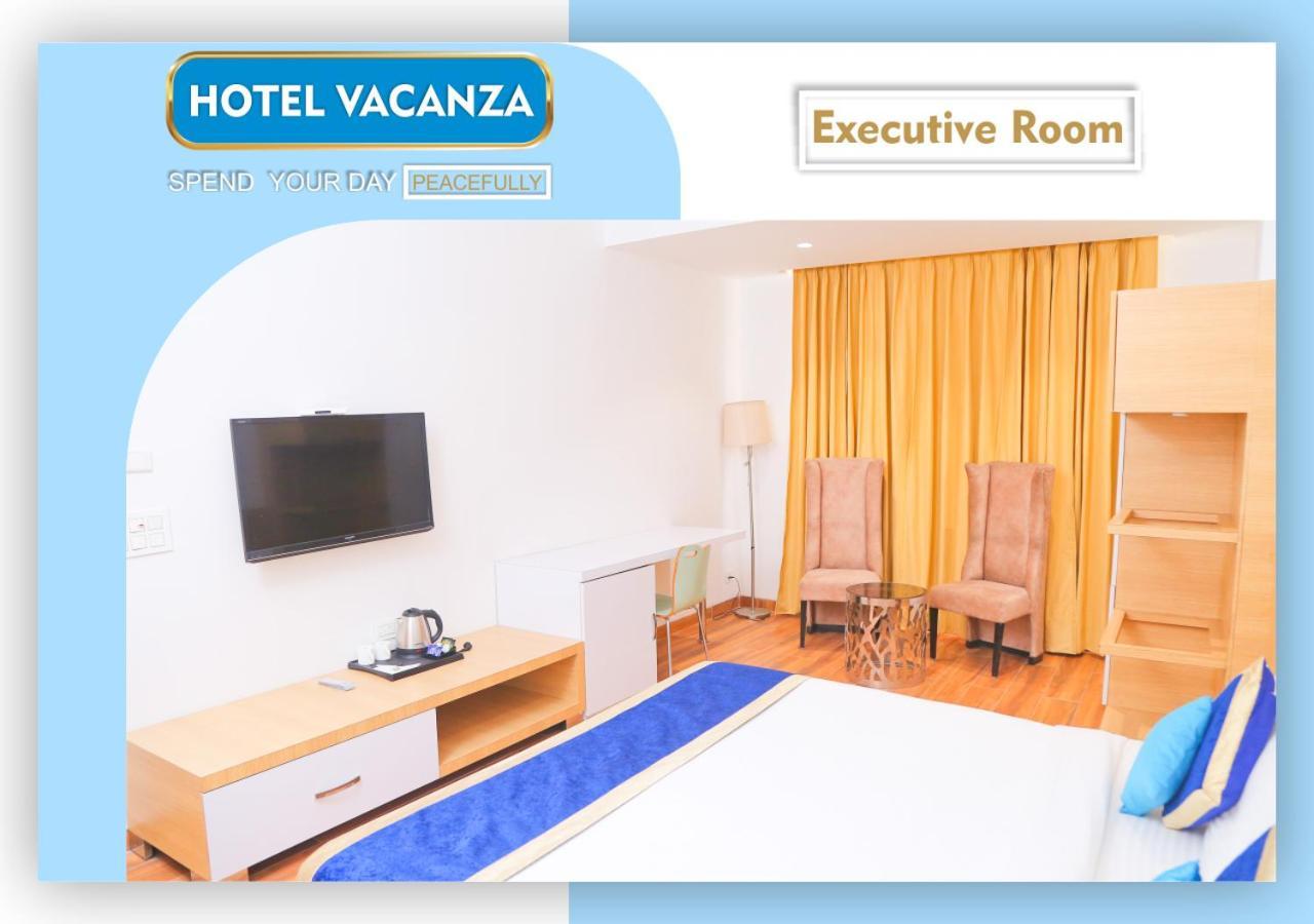 Fabexpress Vacanza Noida Luaran gambar