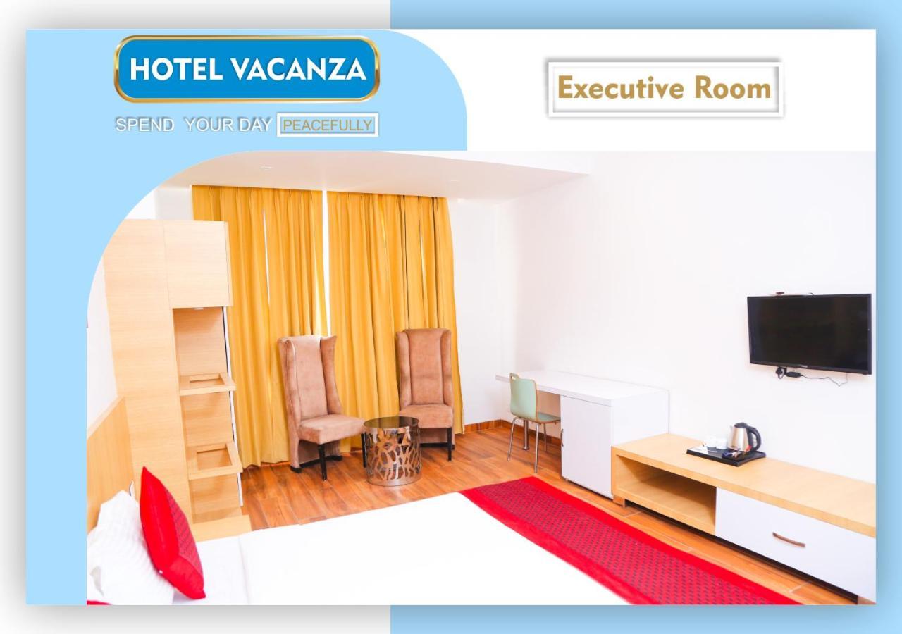 Fabexpress Vacanza Noida Luaran gambar