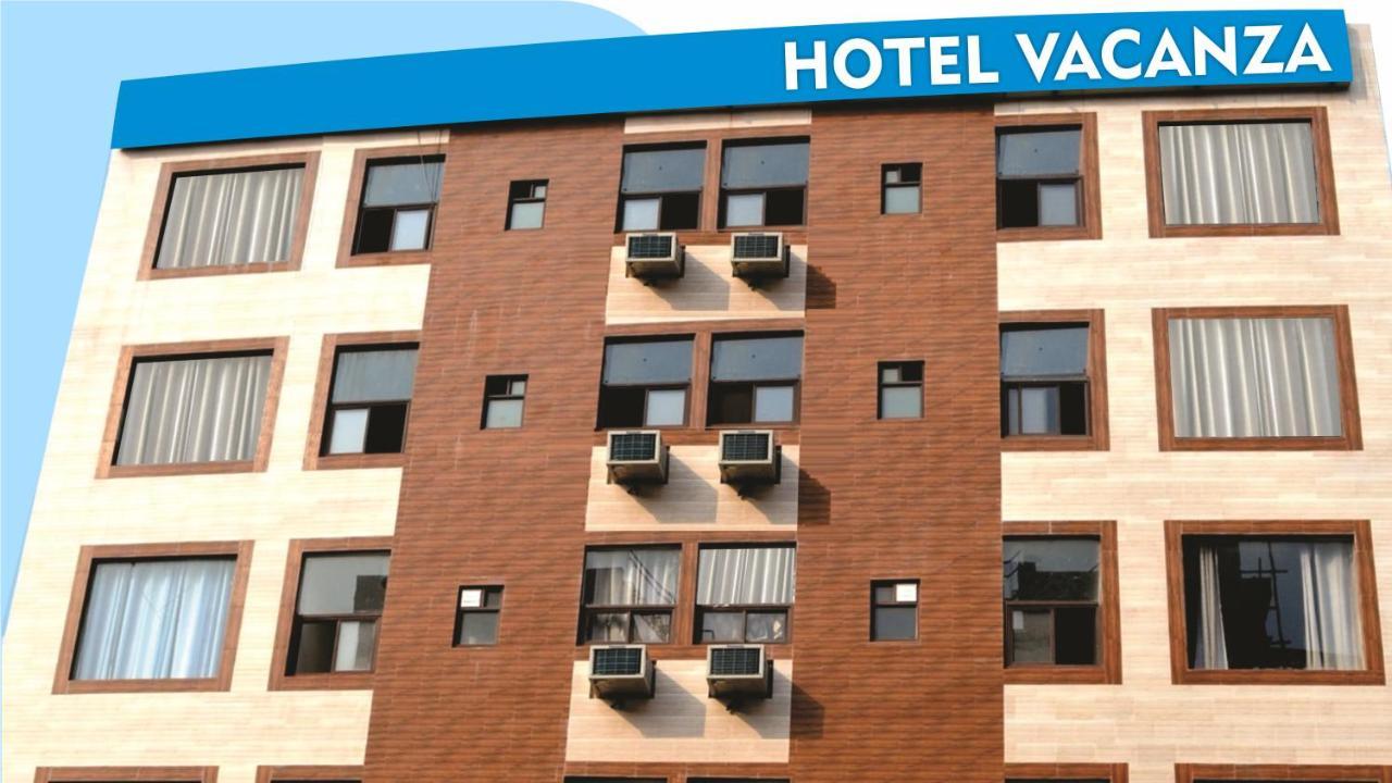 Fabexpress Vacanza Noida Luaran gambar