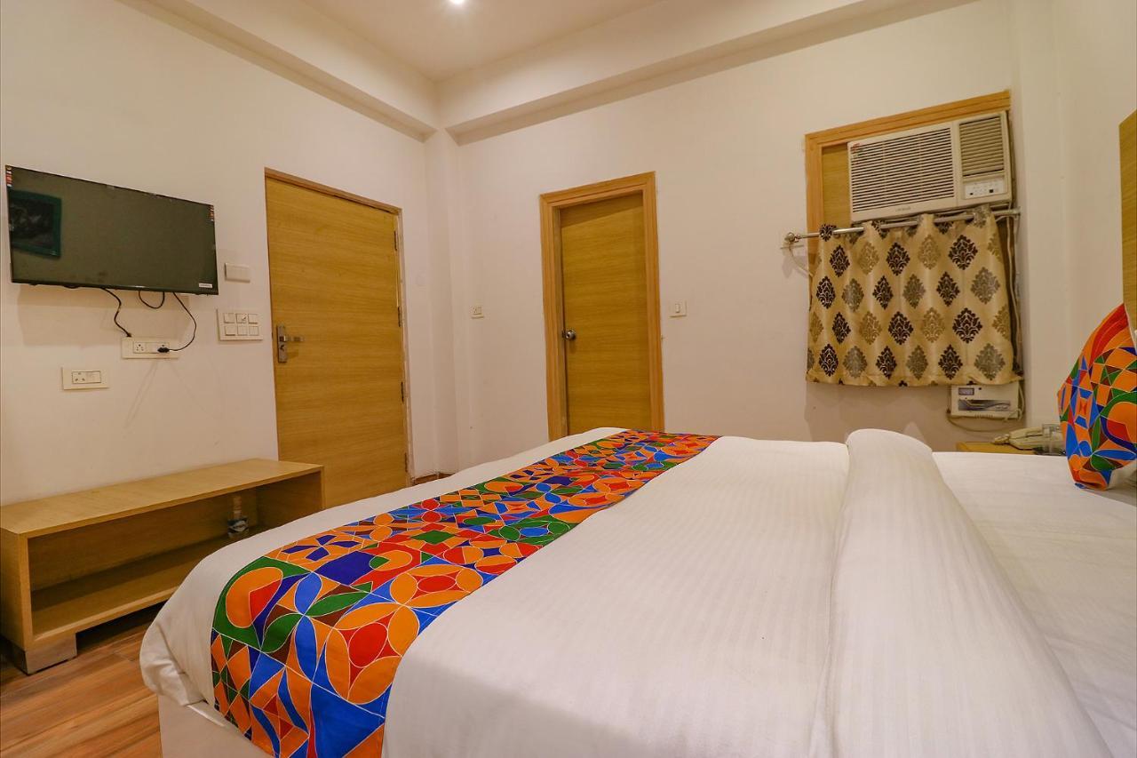 Fabexpress Vacanza Noida Luaran gambar